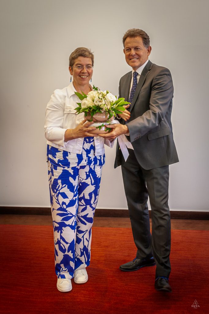 Mme la Ministre Martine Deprez avec Benoît Holzem, Directeur de SHD.